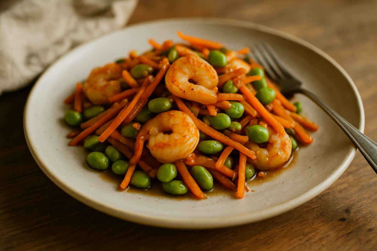 Snelle garnalenroerbak met edamame