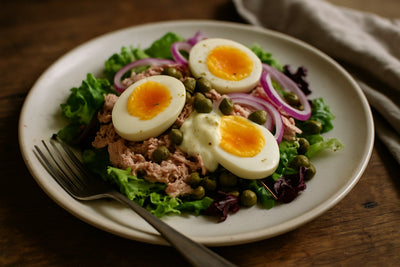 Tonijnsalade met ei en kappertjes