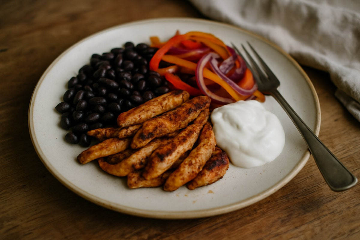 Fajita bowl met kip en zwarte bonen