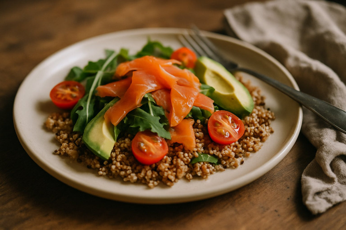 Quinoasalade met Gerookte Zalm en Avocado