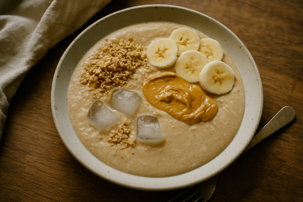 Frühstücksshake mit Banane und Erdnussbutter