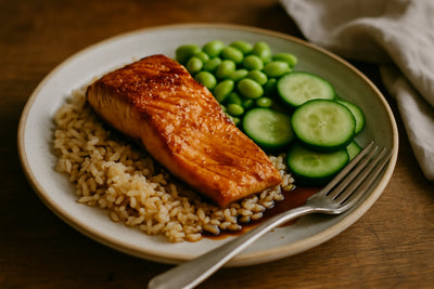 Japanse zalm-donburi met volkoren rijst